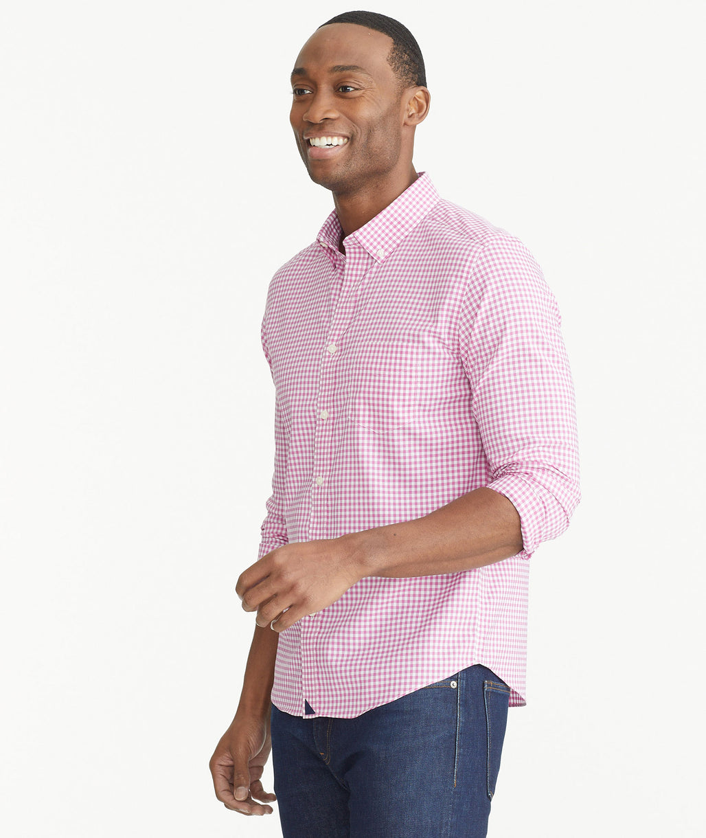 Model wearing an UNTUCKit Pink Wrinkle-Free Sieger Shirt.