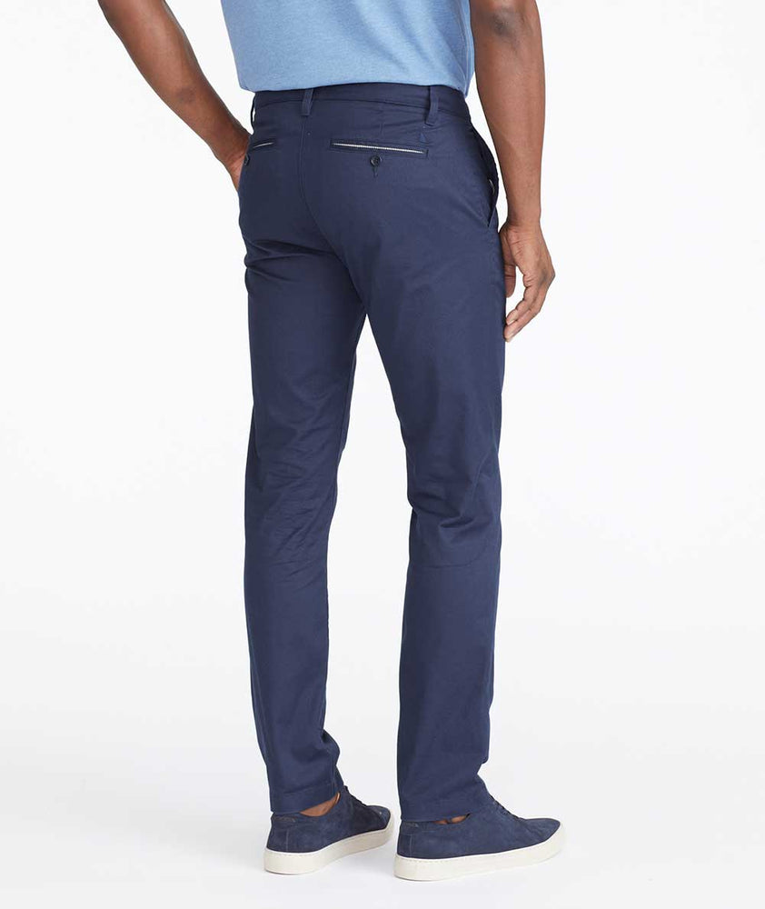 Model wearing a Navy Chino Pants